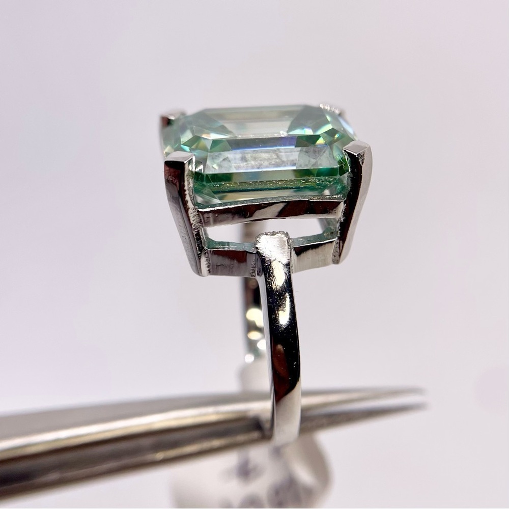 Emerald Cut Moissanite Ring Vivid Blue Green Cocktail Wedding Ring 10 Ct - Picture 9 of 13